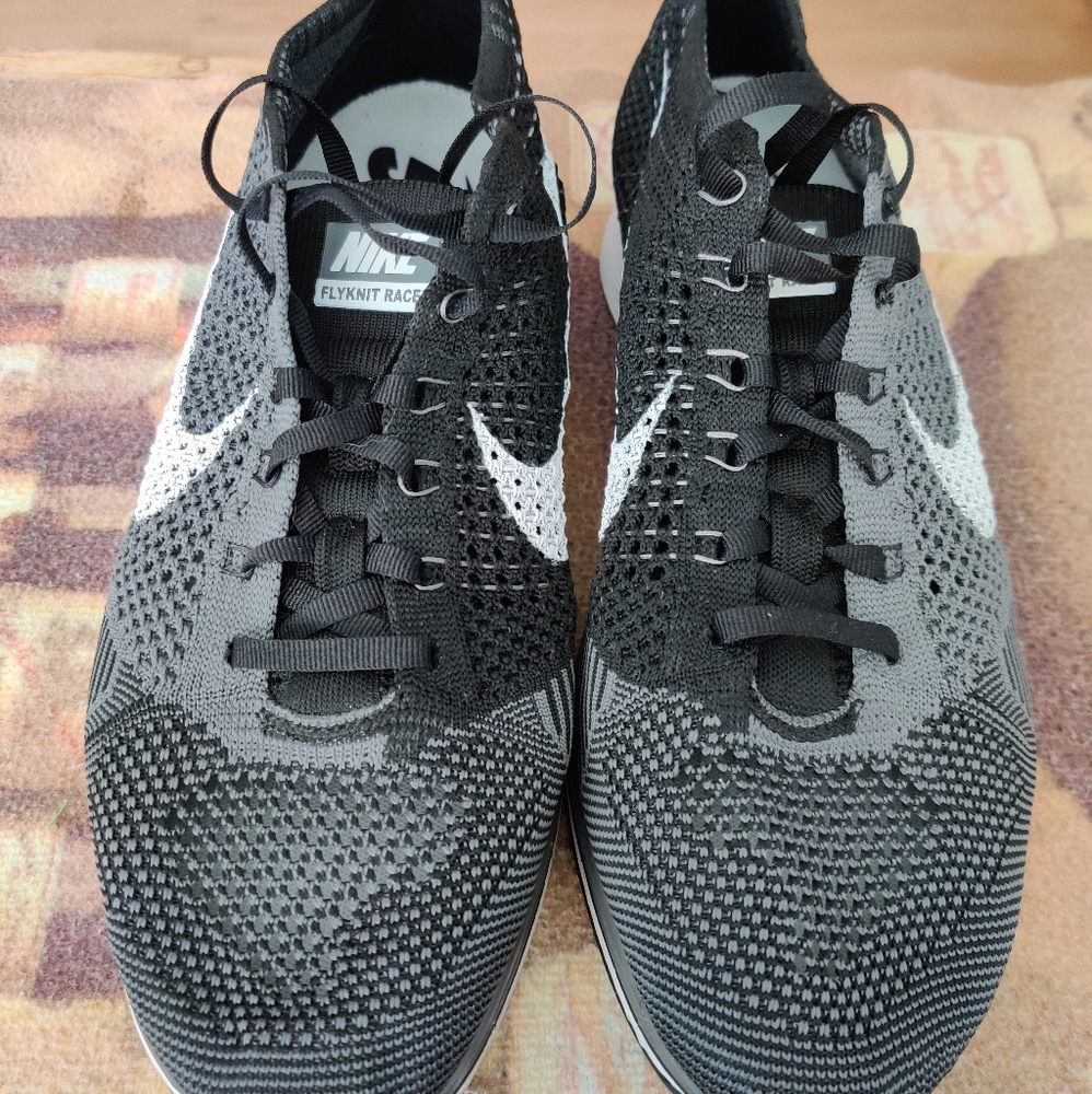 Men's Nike Flyknit Racers